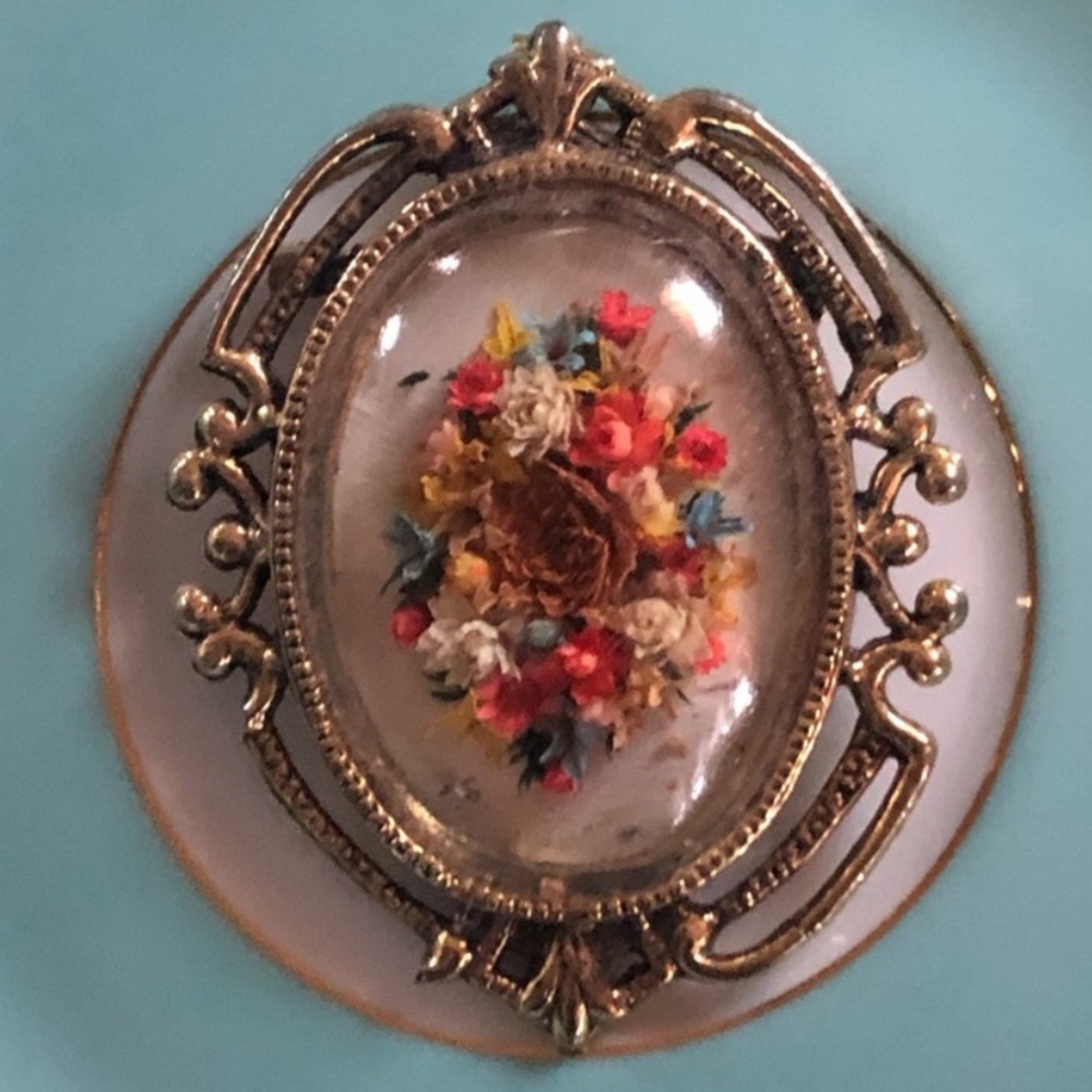 Vintage Dried Flowers Under Dome Bubble Brooch Pendant - Picture 2 of 9